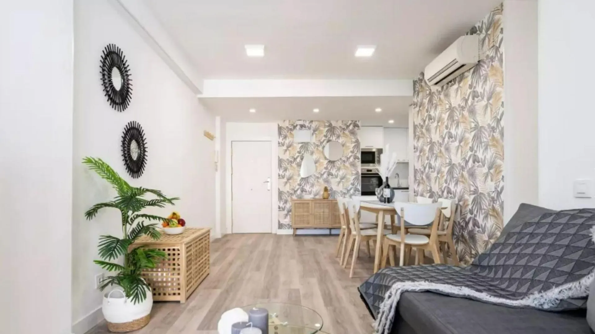 Laritza Home San Isidro